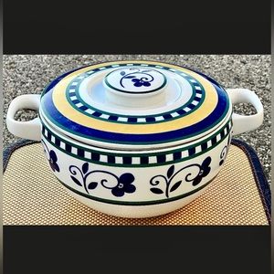 Vtg Discontinued Mikasa Firenze 3 qt Lidded Covered Handled Casserole